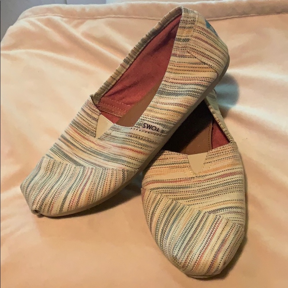 Toms slip on shoes